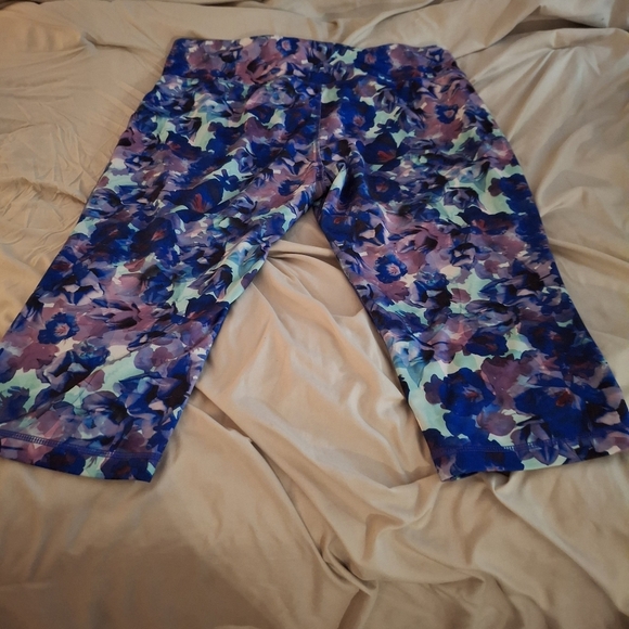 Danskin Now Floral Women's Leggings - Picture 7 of 7